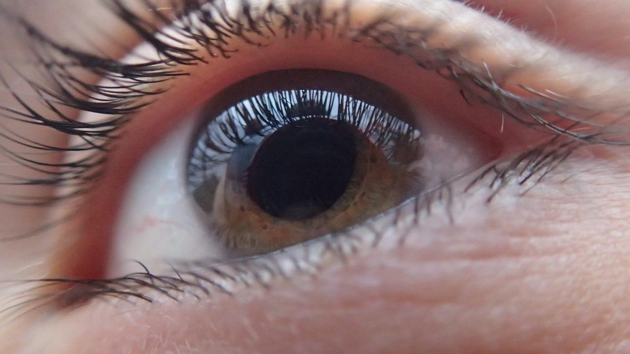 Симптоми та різновиди катаракти